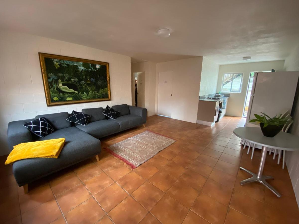 Dolphins Backpackers Hostel ซันไชน์บีช ภายนอก รูปภาพ
