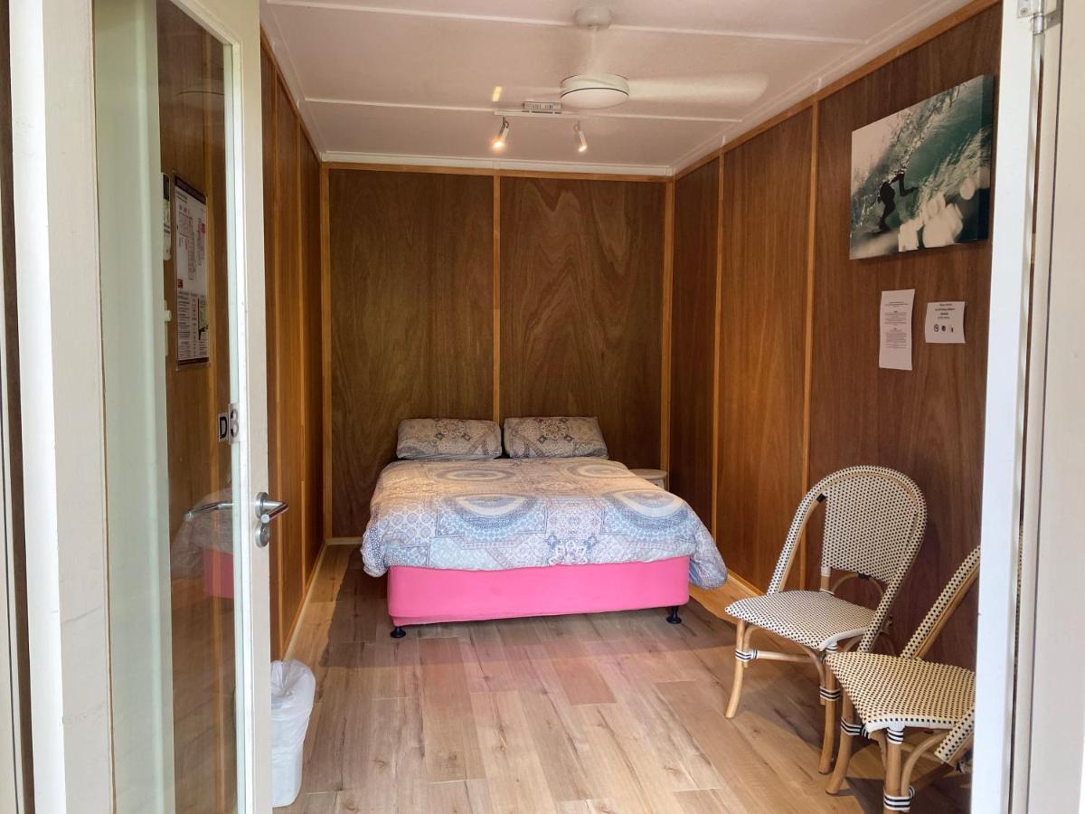 Dolphins Backpackers Hostel ซันไชน์บีช ภายนอก รูปภาพ
